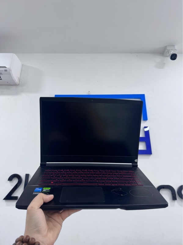 Laptop Msi GF63 Thin 12UC - i5-12450H - 16/512Gb SSD - card RTX3050 - Màu đen - Pin 86 - Ngoại hình 97% - Sức khỏe ổ 93, body trầy xước, mất 2 ốc đáy, 1 góc cấn nặng, kính màn trầy, màn ám vàng, hở sáng nhẹ - Kèm sạc
