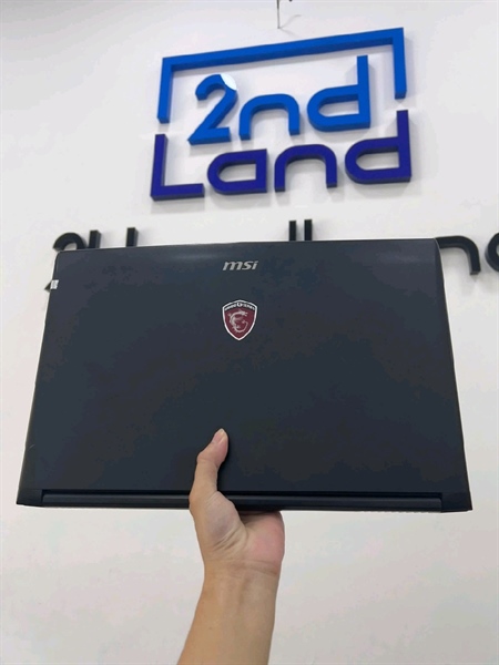 Laptop MSI GL62 7RD - i7 7700HQ/GTX 1050 - Ram 16/250GB SSD - 1TB HDD - Pin 86% - Màu đen - Ngoại hình 97% - Màn ám phản quang cam bụi - Kèm sạc
