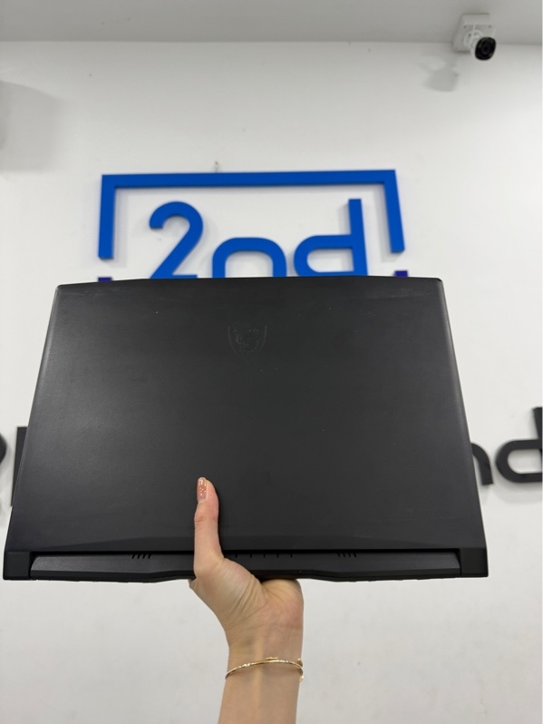 Laptop MSI Katana GF66 11UC - i5-11400H/RTX3050 - 24/1TB - Màu đen - Pin 67% - Ngoại hình 97% - Cấn góc , tróc touchpad - Kèm sạc