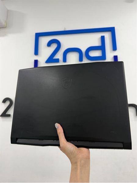 Laptop MSI Katana GF66 - i5 11400H - 8/512GB SSD - Card Geforce RTX 3050 - Màu đen - Pin 65% - Ngoại hình 97% - Màn ám hồng , màn trầy , cấn 1 góc , trầy quanh viền - Kèm sạc 150W
