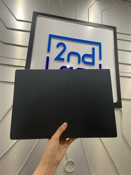 Laptop MSI Modern 14 - B11M0U - i3-1115G4 - Ram 8/256GB SSD - Pin 64% - Màu xanh - Ngoại hình: 97% - Kèm sạc