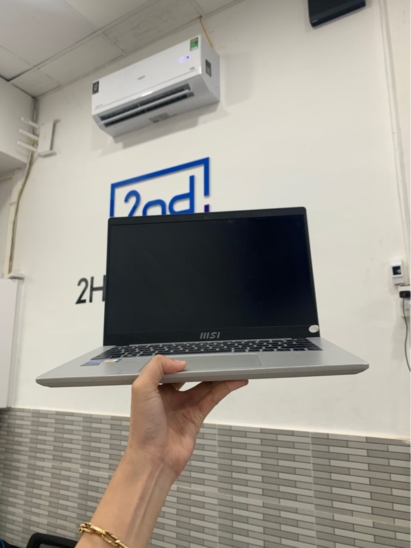 Laptop MSI Modern 14 C13M - i5-1335U - Ram 8GB/512GB SSD - Màu bạc - Pin 90% - Ngoại hình: 97% - Màn in phím - Kèm sạc