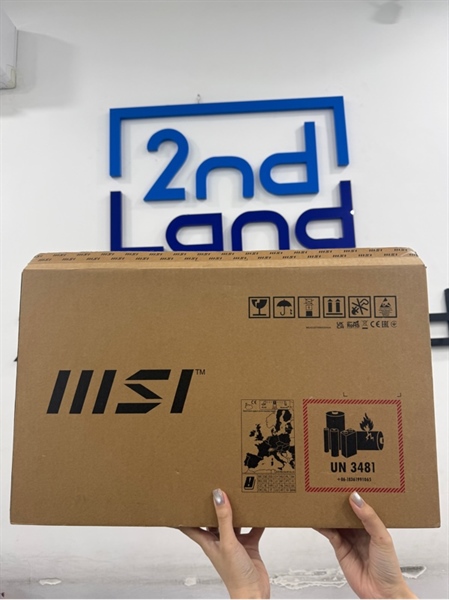Laptop MSI Modern 15 A11M - i5 1155G7 - 16/512GB SSD - Màu xám - Pin 65% - Ngoại hình 97% - Màn ám hồng , màn trầy do hằn phím , tróc touchpad - Kèm Box , sạc