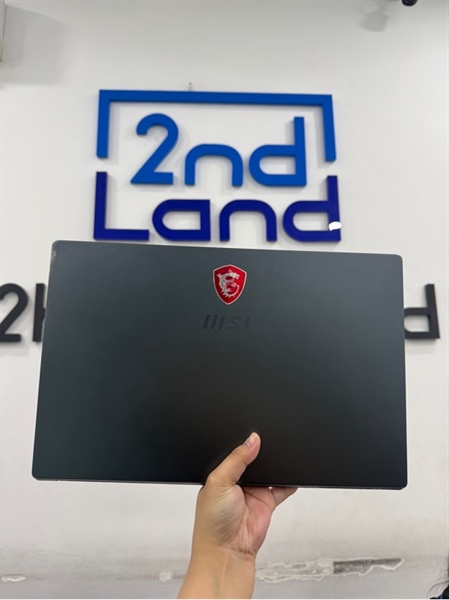 Laptop MSI Modern 15 A11M - i5 1155G7 - 16/512GB SSD - Màu xám - Pin 65% - Ngoại hình 97% - Màn ám hồng , màn trầy do hằn phím , tróc touchpad - Kèm Box , sạc 1