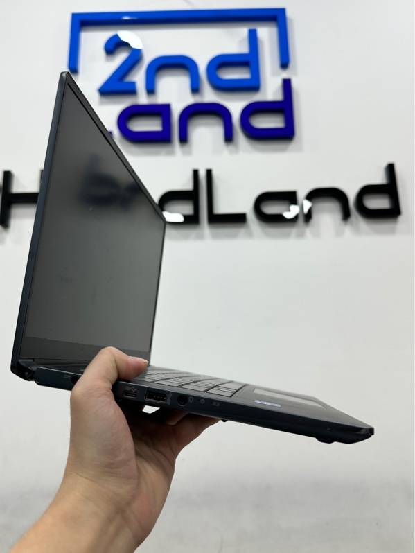 Laptop MSI Modern 15 A11MU - i5 1155G7 - Ram 8/512GB SSD (72) - Pin 69% - Màu xanh - Ngoại hình 97% - Màn hoằn phím, trầy xướt cấn nứt bản lề nặng - Kèm sạc
