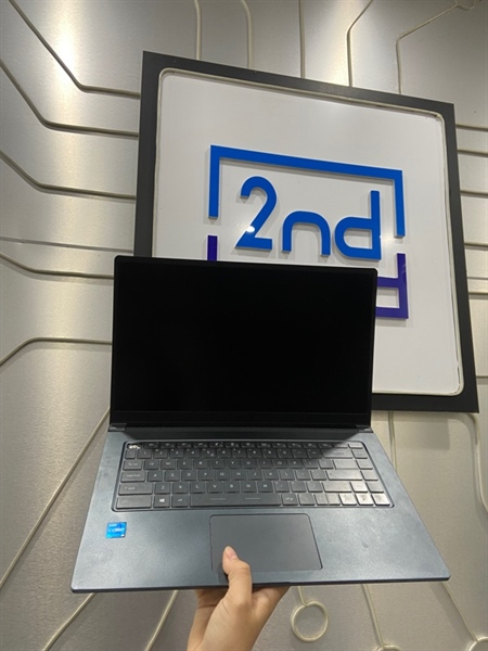 Laptop MSI Modern 15 A11MU - i5-1155G7 - Ram 8/512GB SSD - Pin 61% - Màu xám - Ngoại hình: 97% - Cấn góc, mất keycap phím esc, viền ám vàng - Kèm sạc 1