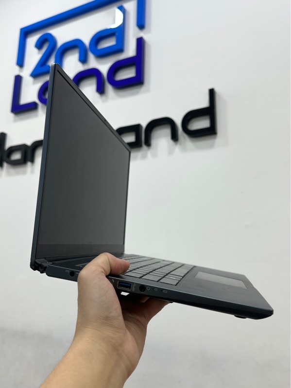 Laptop MSI Modern 15 A5M - Ryzen 5 5500U - Ram 8/512GB (39%) - Pin 67% - Màu xanh - Ngoại hình 96% - Touchpad bị tróc, cấn 4 góc nặng, trầy mặt lưng, màn ám hồng, loa nhỏ, vỏ che bản lề bị vỡ - Kèm sạc