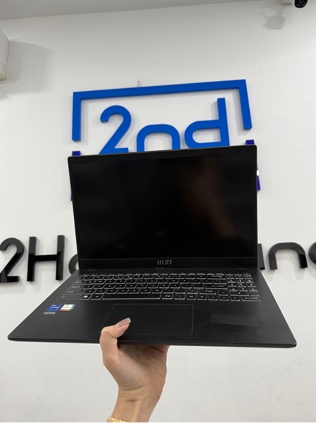 Laptop MSI Modern 15-B12M0 - i7 1255U - 16/512GB - Màu đen - Pin 80% - Ngoại hình 98% - Màn trầy , ám hồng nhẹ - Kèm sạc 2