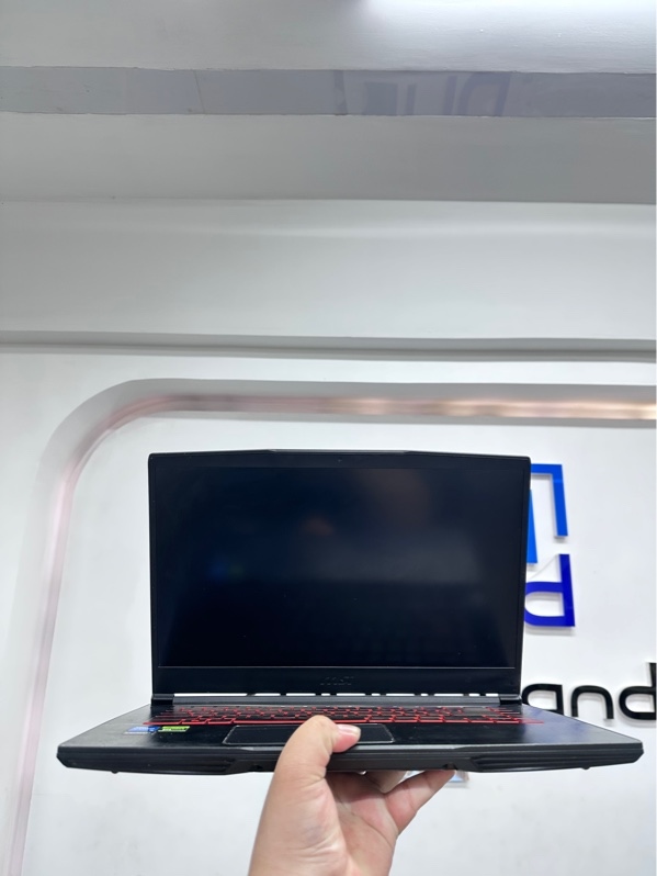 Laptop MSI Thin GF63 12VE - i5 12450h - 16/512ssd - RTX 4050 - Màu đen - Pin 92% - Ngoại hình 97% - Màn ám hồng, ám đỏ góc - Kèm sạc