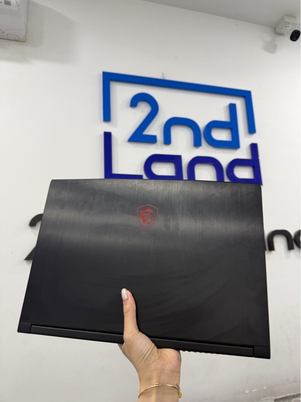 Laptop MSI Thin GF63 12VE - i5-12450H - Ram 16gb/SSD 512gb - card GeForce RTX 4050 - Màu đen - Pin 90% - Ngoại hình 98% - Màn hồng nhẹ , viền trầy xước nhẹ - Kèm sạc