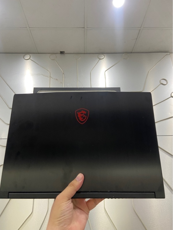 Laptop MSI Thin GF63 12VE - i5 12450H - RTX 4050 - 16/512GB SSD - Màn 144HZ - Pin 88% - Màu đen - Ngoại hình: 97% - Ám viền nhẹ - Kèm sạc linh kiện 120w