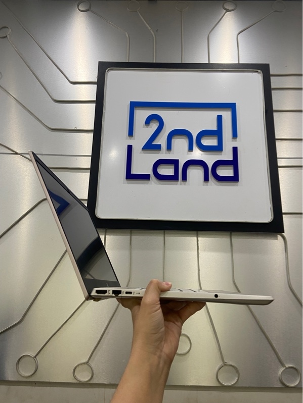 Laptop Pavilion 15-CS3 - Core i5-1035G1 - Ram 8/512GB - Màu bạc - Ngoại hình: 97% - Body - Kèm sạc