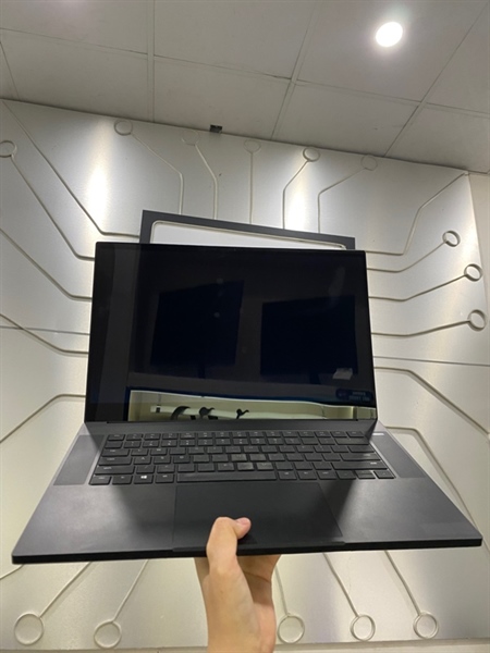 Laptop Razer Blade 15 RZ09-0409 - i9-11900H - RTX 3080 - Ram 32/1TB - Màn 4K/60Hz - Pin 99% đã thay - Màu đen - Ngoại hình: 97% - Liệt phím trừ - Kèm Box + Sạc 1