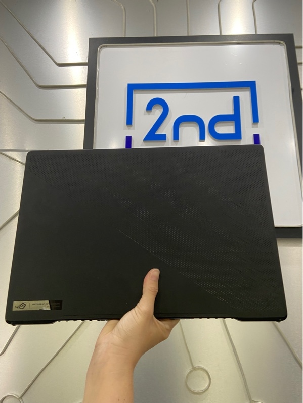 Laptop ROG ZEPHYUS M16 GU6030HR - Intel Core i7-11800H - Card NVIDIA GeForce RTX 3070- Ram 16GB/1TB SSD - Pin 90% - Màu đen - Ngoại hình: 97% - Màn hồng nhẹ - Kèm sạc