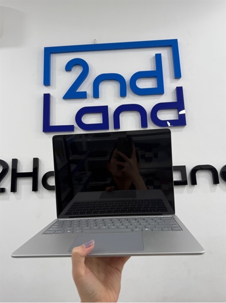Laptop Surface 7th Edition - Snap (R) X10-Core/ Snap X Plus - 16/256GB SSD - Màn cảm ứng - Màu bạc - Pin 100% chu kỳ sạc 12 lần - Ngoại hình 98% - Fullbox kèm sạc 3