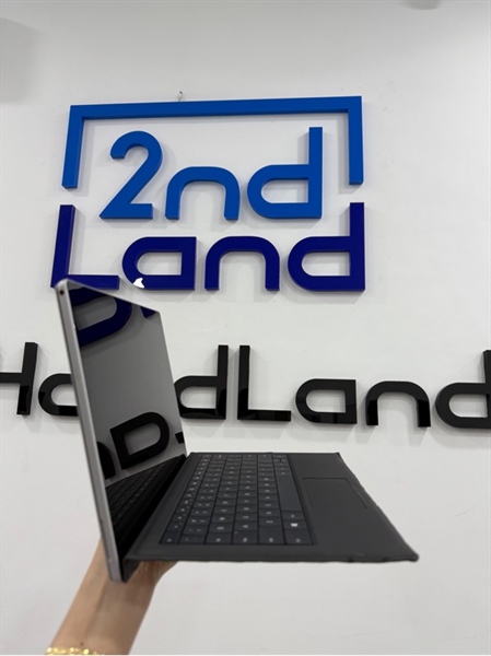 Laptop Surface Pro 5 - i5-7300U - Graphics 620 - Ram 8/128GB SSD - Pin 62% - Màu bạc - Ngoại hình 98% - Phản quang phím - Kèm sạc 1