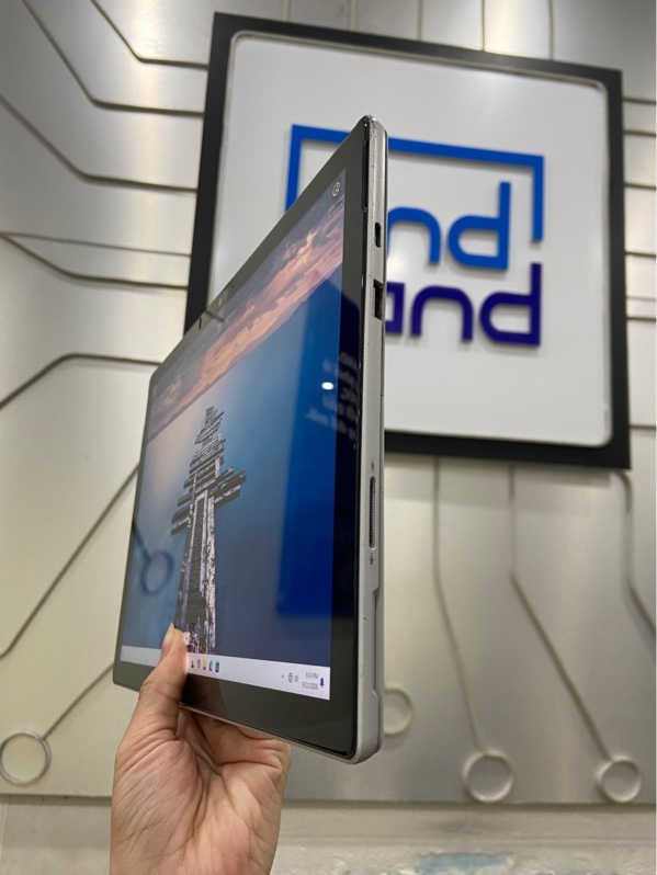 Laptop Surface Pro 7 - i5 1035G4 8/128GB SSD ( Sức khỏe 87% ) - Pin 74% - Màu bạc - Ngoại hình: 96% - Ko bàn phím, trầy xướt cấn nhiều, màn ám hồng viền nhẹ - Kèm sạc