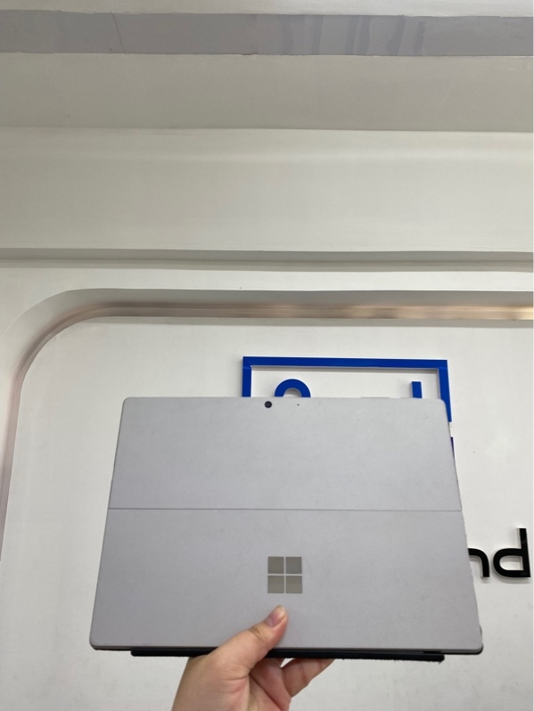 Laptop Surface Pro 7+ - I5-1135G7 - Ram 8/128gb - Sức khoẻ ổ 89% - Màn 2k 60hz, cảm ứng - Màu xám - Pin 85% - Ngoại hình 97% - Màn ám vàng, 1 chấm phản quang - Kèm phím, sạc