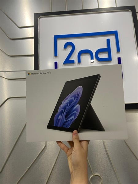 Laptop Surface Pro 9 - i7-1255U - Ram 16/256GB - Xe Graphics - Pin 98% - Màu đen - Ngoại hình: 98% - FullBox + phím + bút
