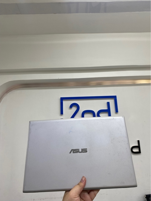 Laptop Vivobook Asus X412FA - I3-8145U - 4/512gb ssd - Màu bạc - Hư pin - Ngoại hình 97% - Màn chớp - Kèm sạc - SẢN PHẨM LỖI KHÔNG BẢO HÀNH
