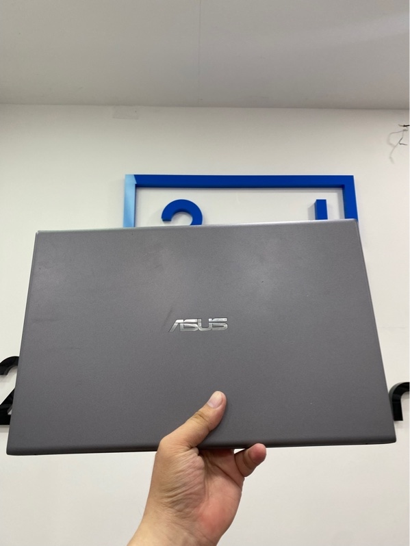 Laptop Vivobook Asus X512DA - Ryzen 5 3500U - 8/512GB - Pin: 56% - Màu đen - Ngoại hình: 96% - Cấn trầy góc, loa rè, màn ám hồng, in phím,đen góc, mất mic , phản quang - Kèm sạc