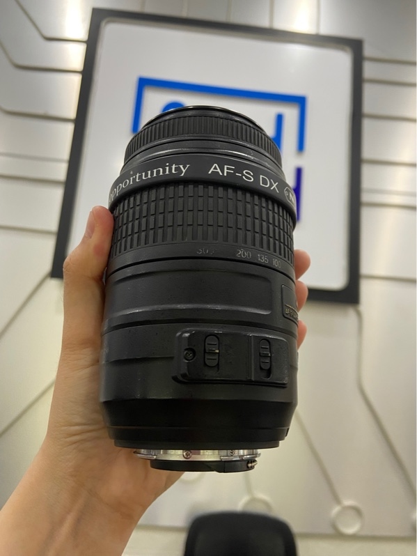 Lens AF-S DX NIKKOR 55-300mm f/4.5-5.6G ED VR - Màu đen - Ngoại hình: 97% - Body