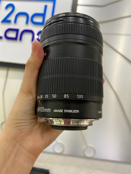 Lens Canon 18-135mm F3.5-5.6 IS - Màu đen - Ngoại hình: 97% - Xước kính - Body 1