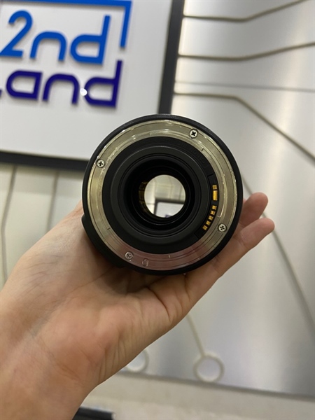 Lens Canon 18-135mm F3.5-5.6 IS - Màu đen - Ngoại hình: 97% - Xước kính - Body 2