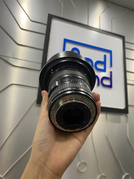 Lens Canon EF 17-40mm 1:4 L USM - Màu đen - Ngoại hình: 98% - Bụi rễ cây nhiều - Body 2