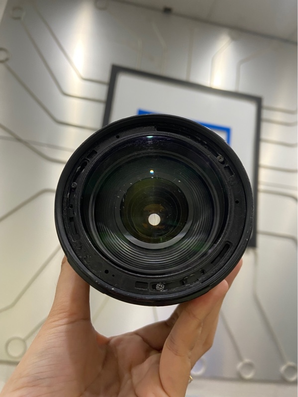 Lens Canon EF 24-105mm 1.4 L is USM - Màu đen - Ngoại hình: 96% - Body