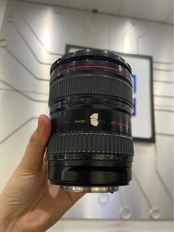 Lens Canon EF 24-105mm 1.4 L is USM - Màu đen - Ngoại hình: 96% - Body
