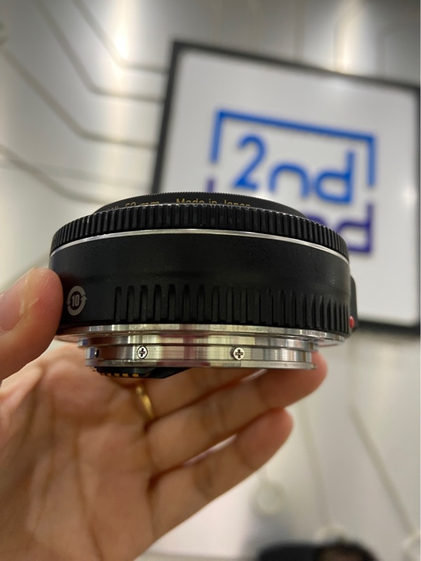 Lens Canon EF 40mm - 1:2.8 STM - Màu đen - Ngoại hình: 97% - Body