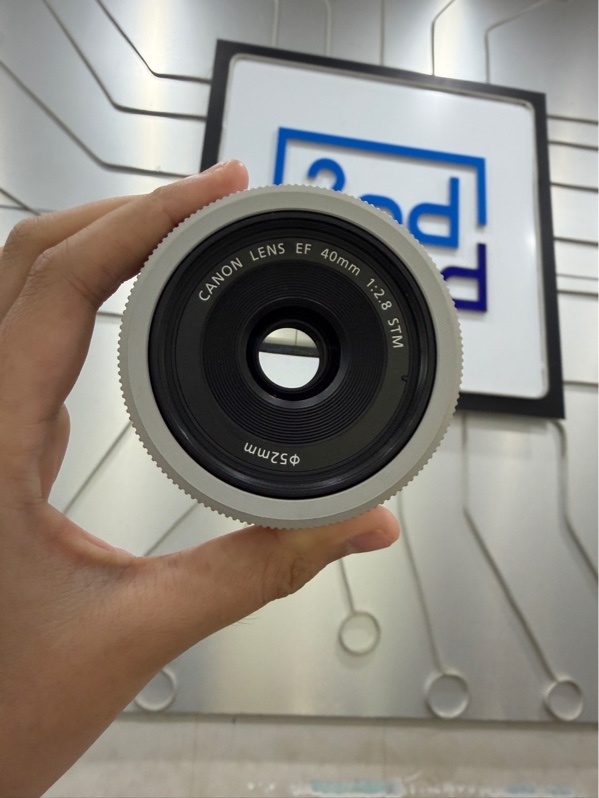 Lens Canon EF 40mm f/2.8 STM - Màu trắng - Ngoại hình: 97% - Body