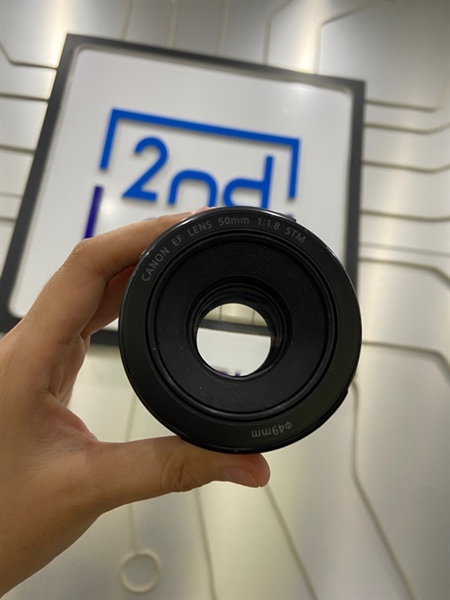 Lens Canon EF 50mm 1:1.8 STM - Màu đen - Ngoại hình: 98% - Bụi trong + mốc nhẹ - Body