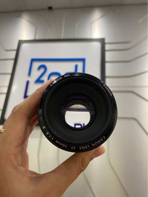 Lens Canon EF 50mm f/1.8 II - Màu đen - Ngoại hình: 98% - Body