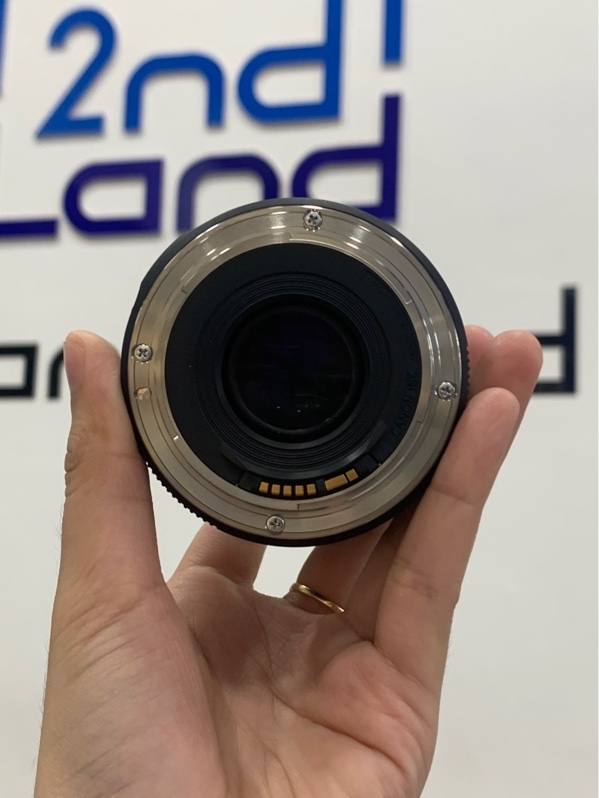 Lens Canon EF 50mm - f/1.8 stm - Màu đen - Ngoại hình: 98% - Bụi trong nhẹ, thiếu nắp - Box