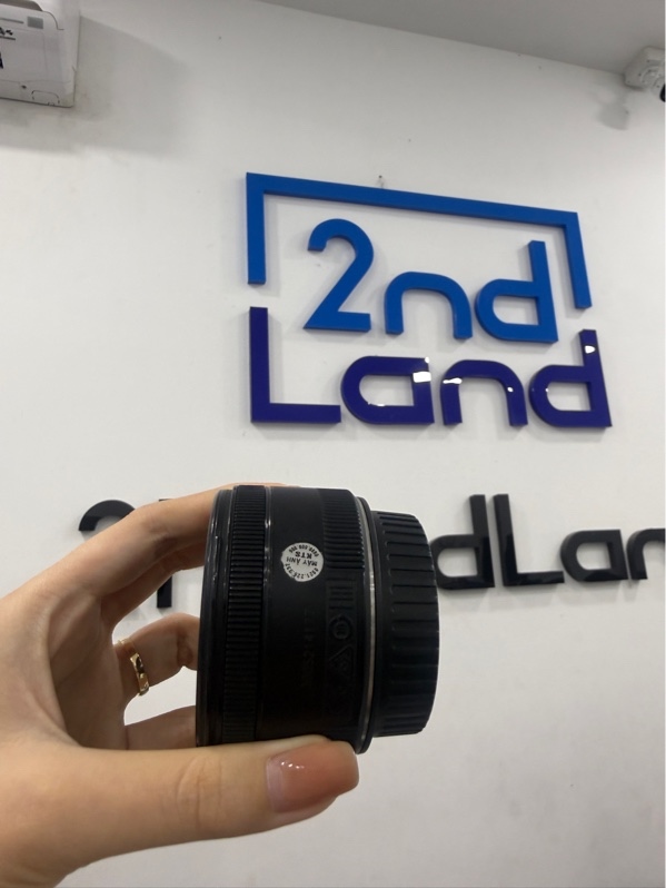 Lens Canon EF 50mm f1.8, STM - Màu đen - Ngoại hình 97% - Trầy xước , cấn nhẹ quanh viền - Body