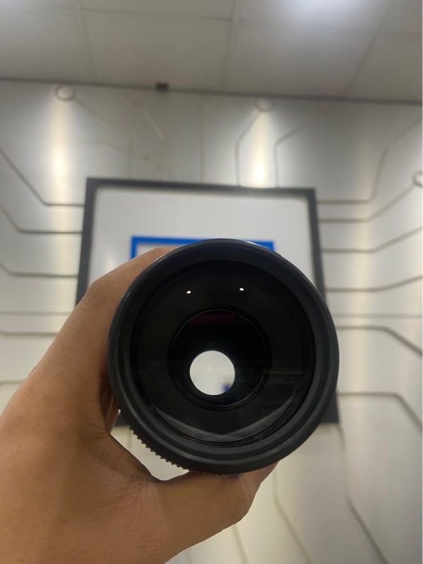 Lens Canon EF 75-300mm f/4-5.6 III USM - Màu đen - Ngoại hình: 97% - Xước thân, tróc sơn nhẹ - Body
