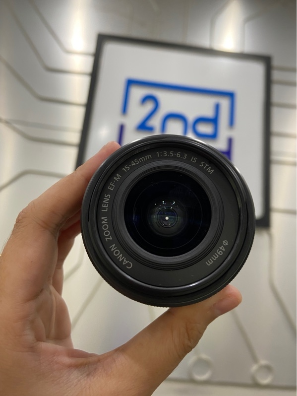 Lens Canon EF-M 15-45mm f/3.5-6.3 Is STM - Màu đen - Ngoại hình: 98% - Bụi nhẹ - Body