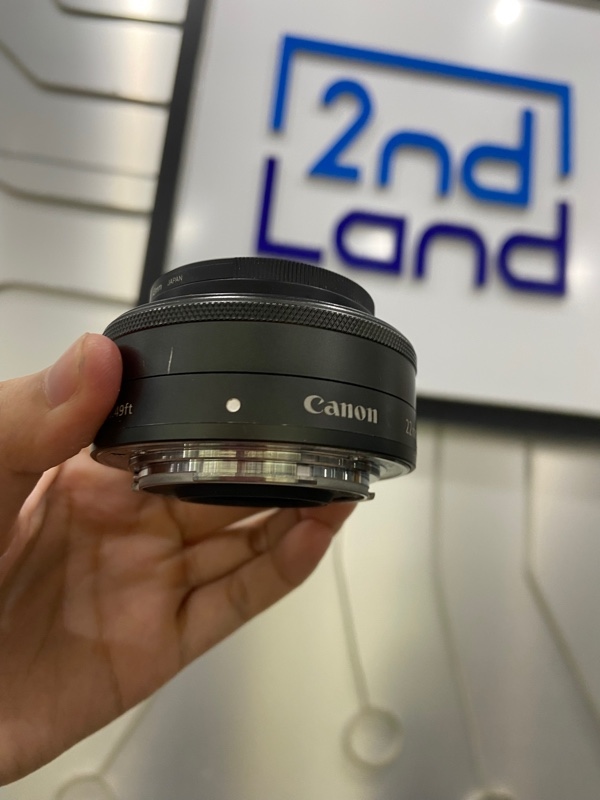 Lens Canon EF-M 22mm 1:2 STM - Màu đen - Ngoại hình: 98% - bụi trong nhẹ - Kèm cap trước sau