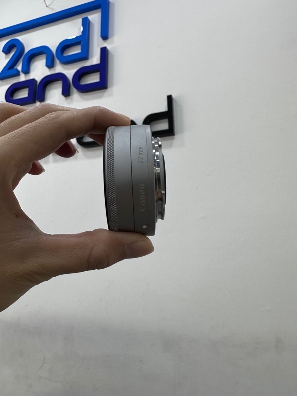 Lens Canon EF-M 22mm f/2 STM - Màu bạc - Ngoại hình 98% - Body