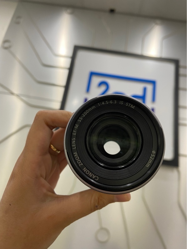 Lens Canon EF-M 55-200mm f/4.5-6.3 IS STM - Màu bạc - Ngoại hình: 97.5% - Bụi trong - Đủ cáp
