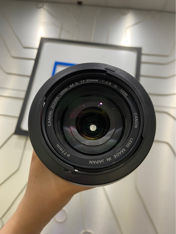 Lens Canon EF-S 17-55mm f/2.8 IS USM - Màu đen - Ngoại hình: 97% - Kèm 2 nắp