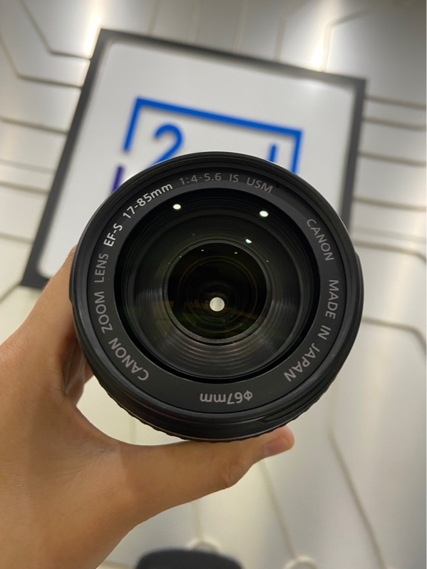 Lens Canon EF-S 17-85mm f/4-5.6 IS USM - Màu đen - Ngoại hình: 97% - Body
