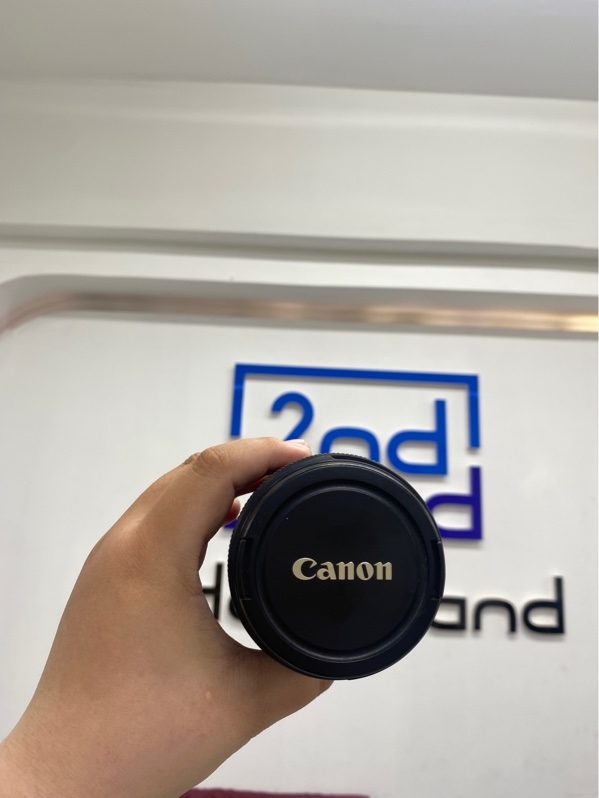 Lens Canon ef-s 18-135mm 1:3.5-5.6 is - Màu đen - Ngoại hình 97% - Bụi trong nhẹ - Body