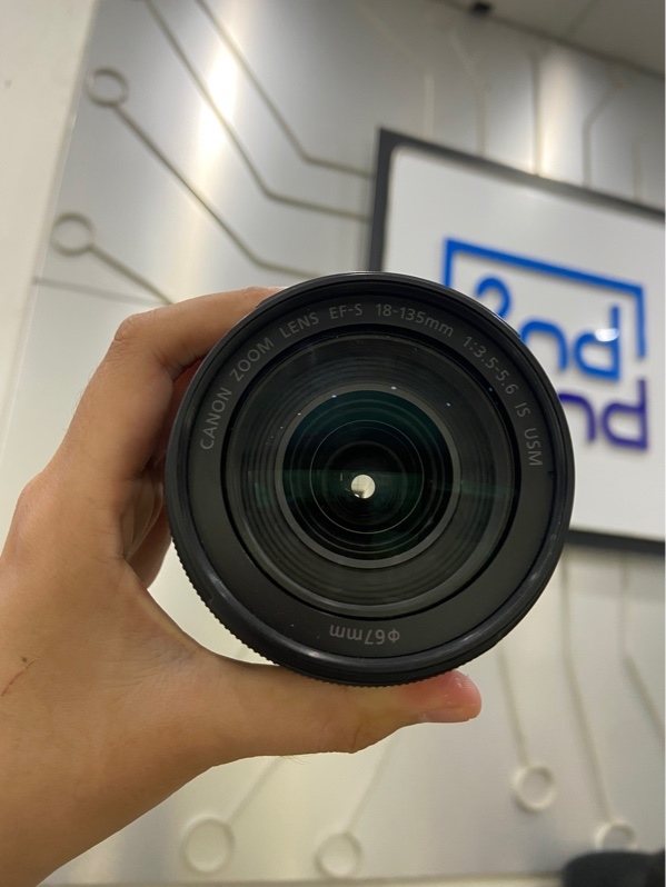 Lens Canon EF-S 18-135mm f/3.5-5.6 IS Nano USM - Màu đen - Ngoại hình: 97% - Body