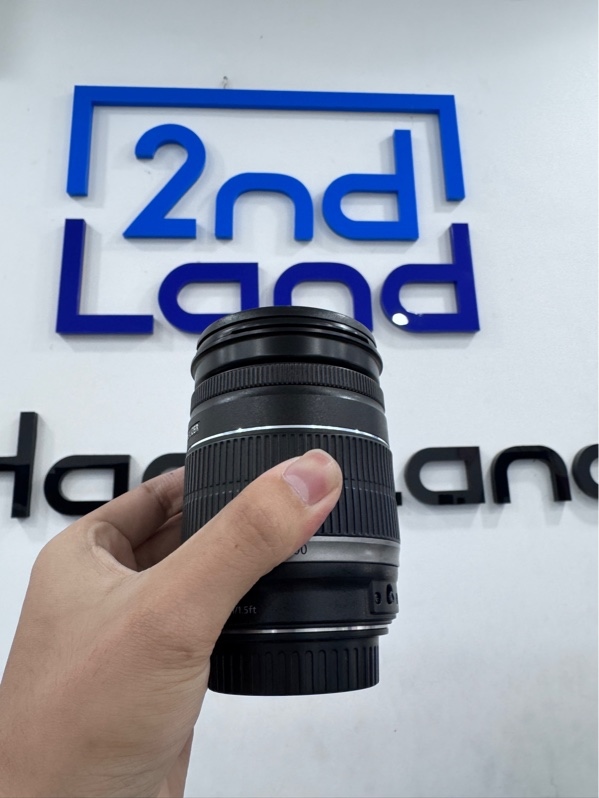 Lens Canon EF-S 18-200mm f/3.5-5.6 IS - Màu đen - Ngoại hình 97.5% - Kèm 2 cap , hood , filter