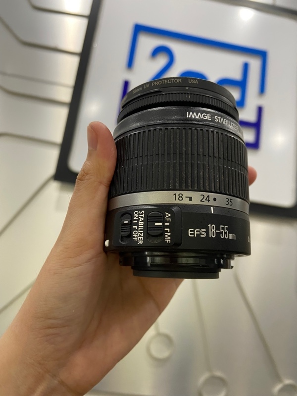 Lens Canon EF-S 18-55mm 1:3.5-5.6 is - Màu đen - Ngoại hình: 97% - Bụi trong nhẹ - Body