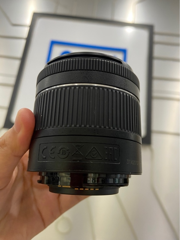 Lens Canon EF-S 18-55mm f/3.5-5.6 IS STM - Màu đen - Ngoại hình: 97.5% - Xước kính - Body