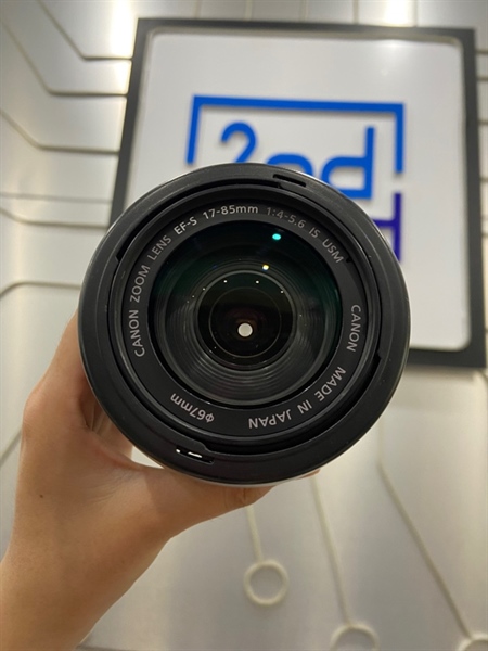 Lens Canon EFS 17-85mm 1:4-5.6 IS USM - Màu đen - Ngoại hình: 97% - Bụi trong nhẹ, nứt kính thước đo - Body